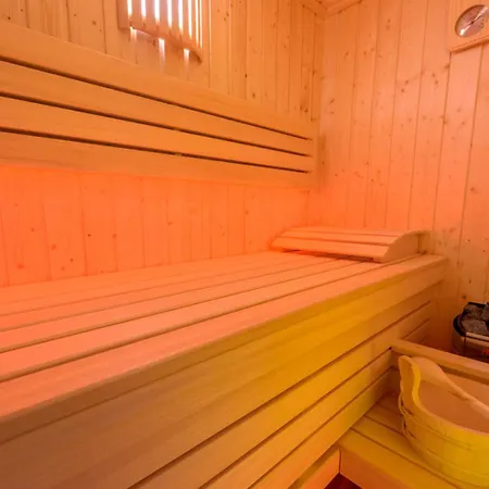 Izerka Z Sauna Lägenhet *